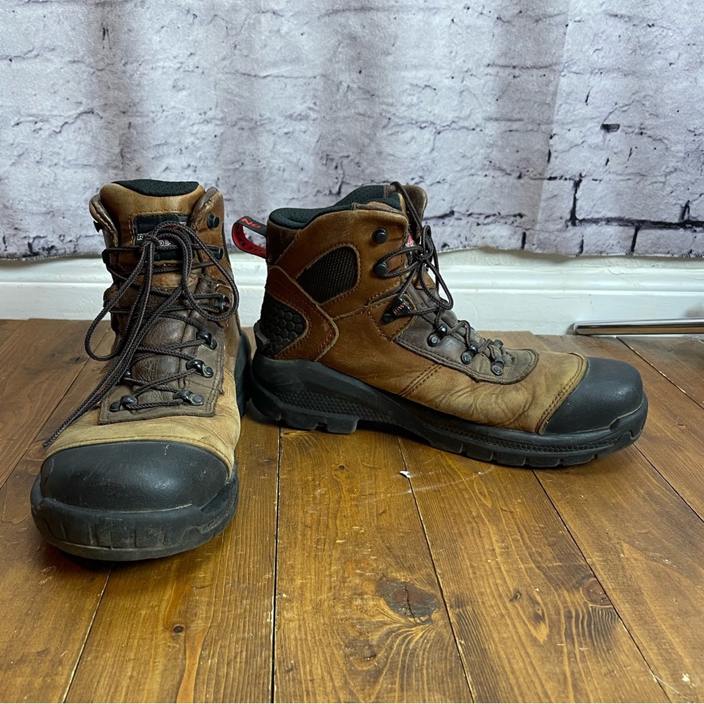 Red Wing shoes 2436 safety toe work boots Mens size 8.5